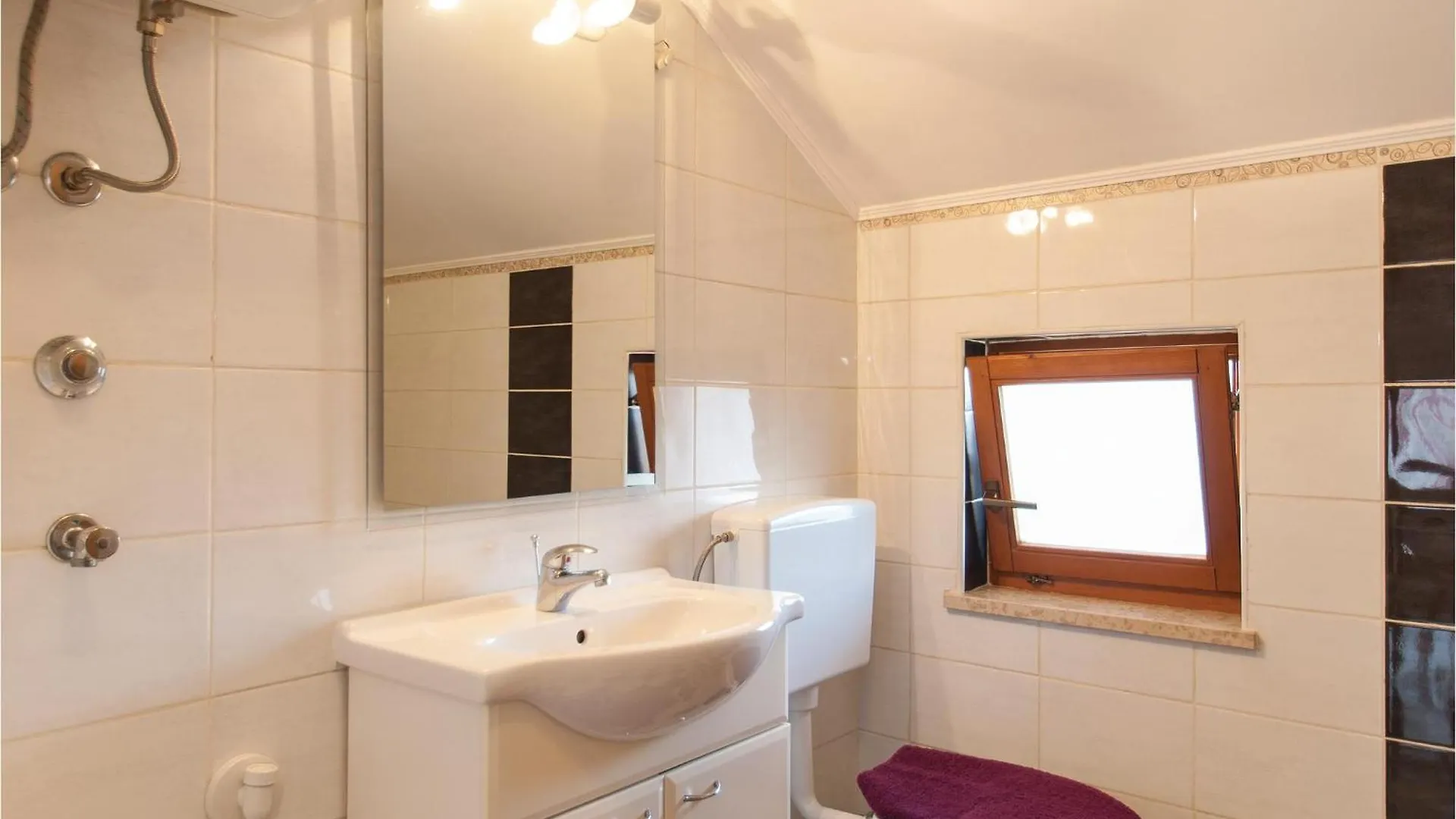 Lovely Apartment In Rovinj With Kitchen